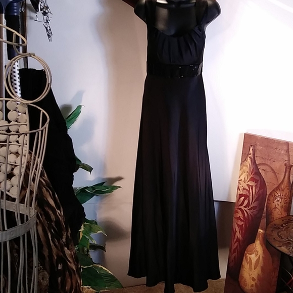 Calvin Klein - Picture 1 of 7